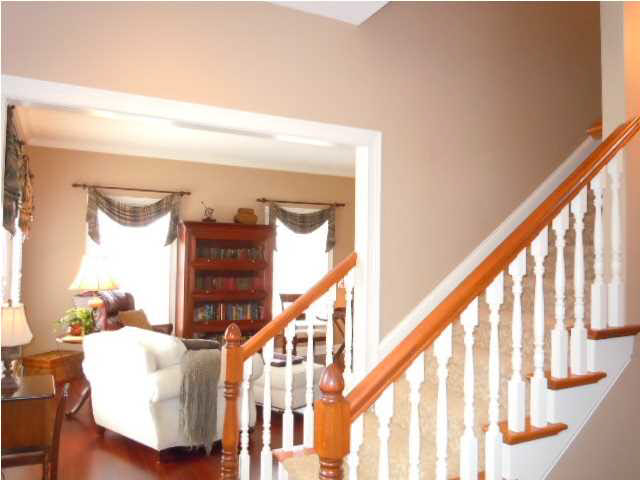 7366 Timberview Dr, Newburgh, IN 47630 photo 2
