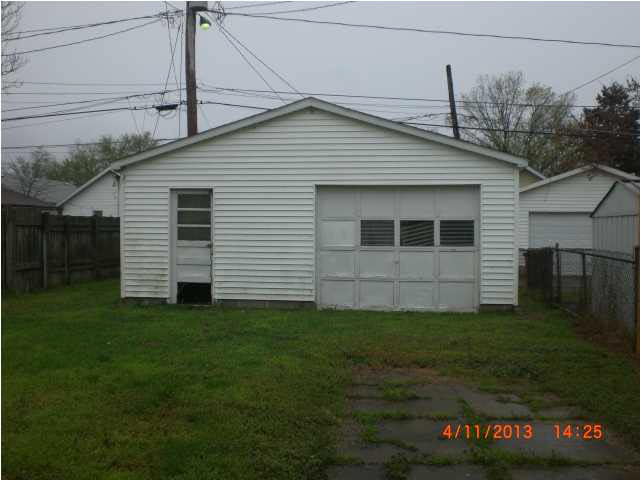 1411 John St, Evansville, IN 47714 photo 3