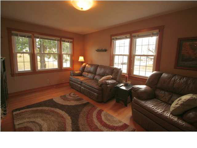 202 E 10th St, Ferdinand, IN 47532 photo 6