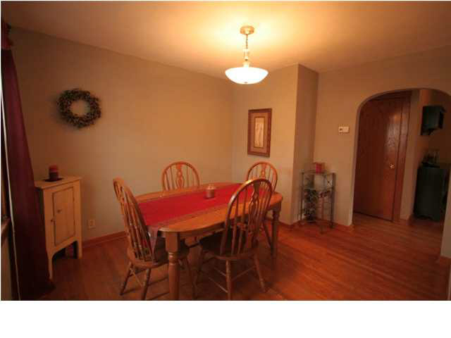 202 E 10th St, Ferdinand, IN 47532 photo 5