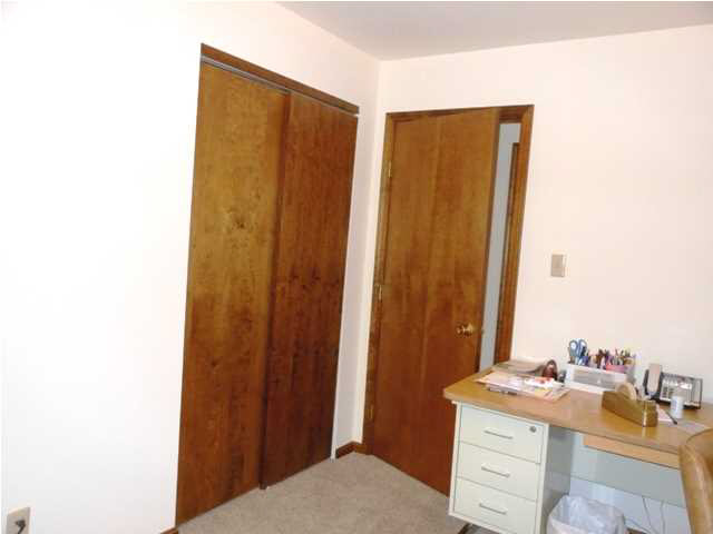 8860 Effinger Rd, Wadesville, IN 47638 photo 17