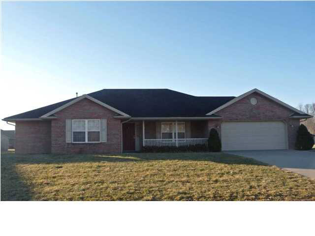 1775 Scarlet Oak Dr, Jasper, IN 47546 photo 1