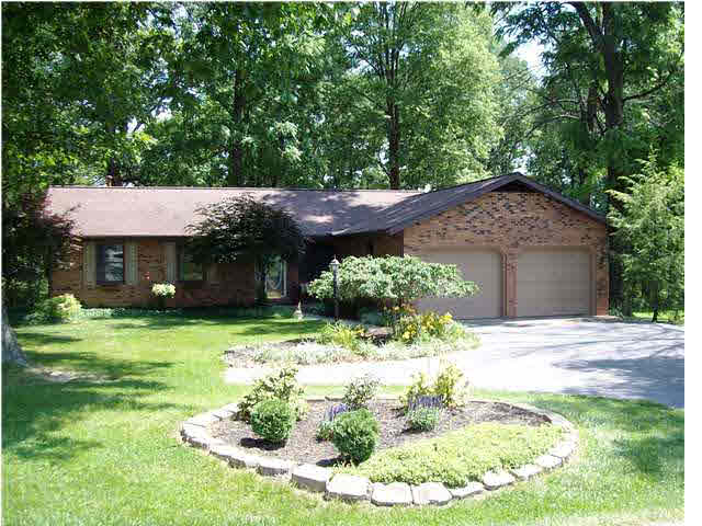 621 E 150 N, Washington, IN 47501 photo 1