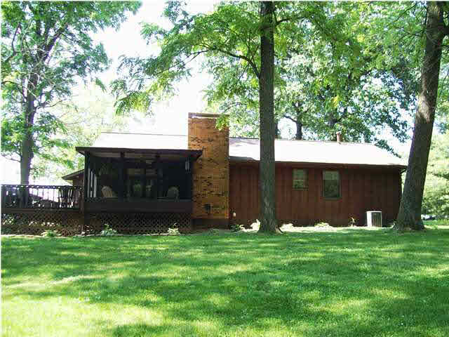 621 E 150 N, Washington, IN 47501 photo 3
