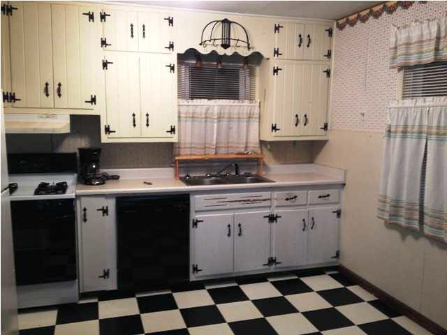 5620 N Kerth Ave, Evansville, IN 47711 photo 2