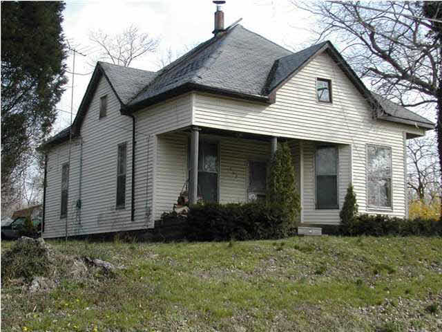 502 E Gough Ave, Boonville, IN 47601 photo 1