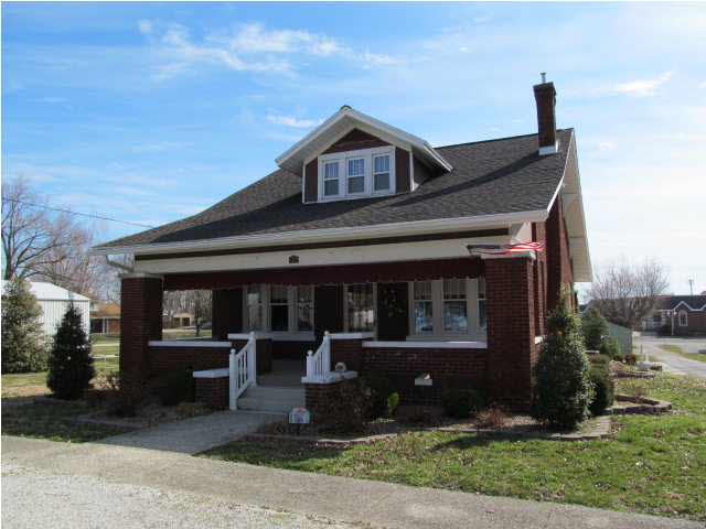 109 N Main St, Dale, IN 47523 photo 1