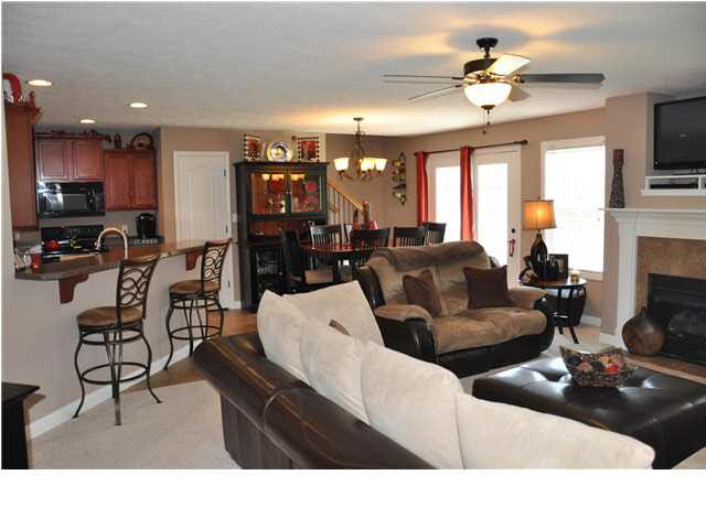 2616 Ellington Ridge Ct, Evansville, IN 47711 photo 5