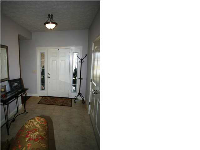 3649 Aberdeen Ct, Evansville, IN 47725 photo 2
