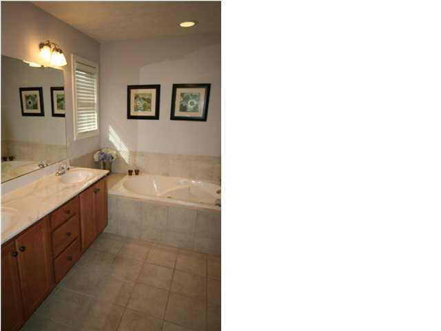 3649 Aberdeen Ct, Evansville, IN 47725 photo 8
