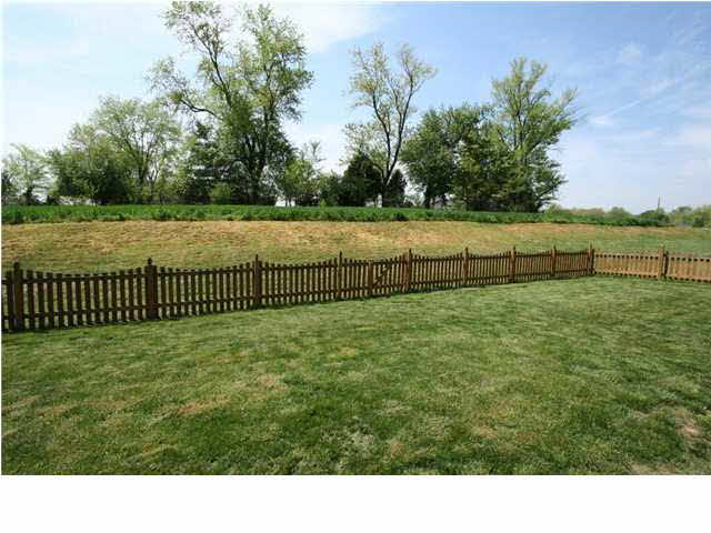 3649 Aberdeen Ct, Evansville, IN 47725 photo 13