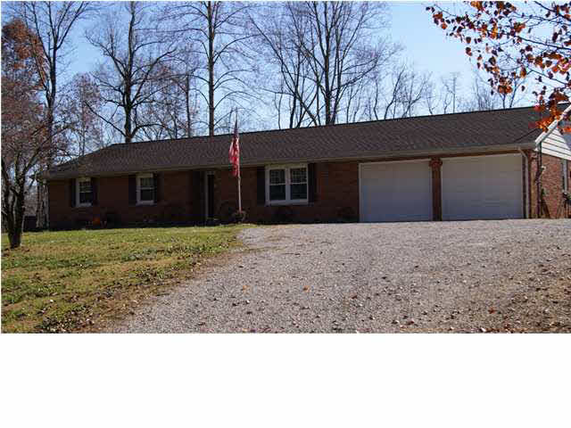2433 Hills Rd, Newburgh, IN 47630 photo 1