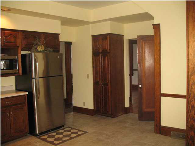 347 11th St, Tell City, IN 47586 photo 4