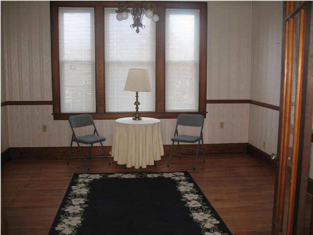 347 11th St, Tell City, IN 47586 photo 9