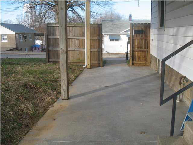 347 11th St, Tell City, IN 47586 photo 20