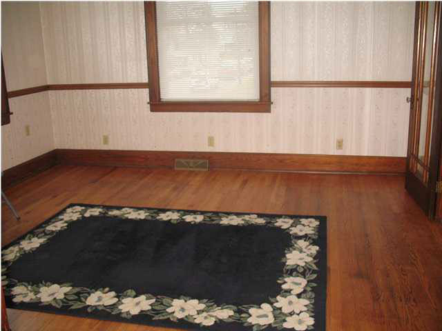 347 11th St, Tell City, IN 47586 photo 8
