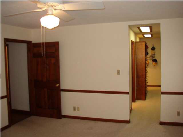 226 Lorrie Lynn Ct, Evansville, IN 47715 photo 13