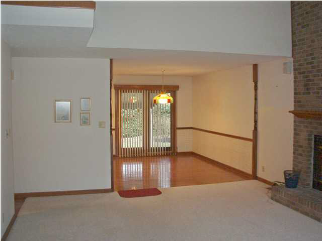 226 Lorrie Lynn Ct, Evansville, IN 47715 photo 4