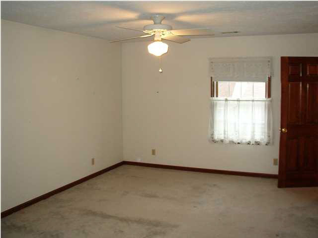 226 Lorrie Lynn Ct, Evansville, IN 47715 photo 19