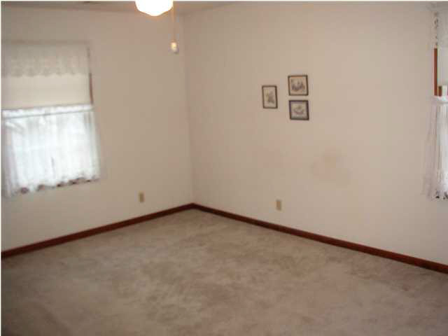 226 Lorrie Lynn Ct, Evansville, IN 47715 photo 18
