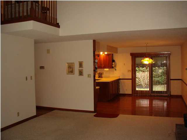 226 Lorrie Lynn Ct, Evansville, IN 47715 photo 6