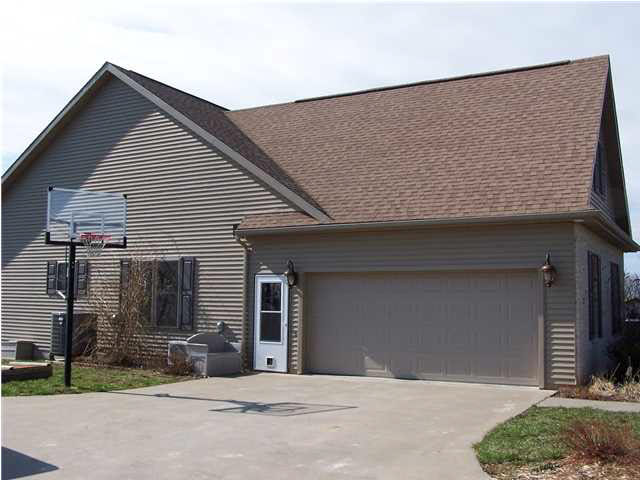 702 S Mohican Dr, Patoka, IN 47666 photo 19