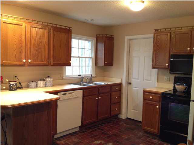 2631 Malibu Dr, Evansville, IN 47725 photo 3