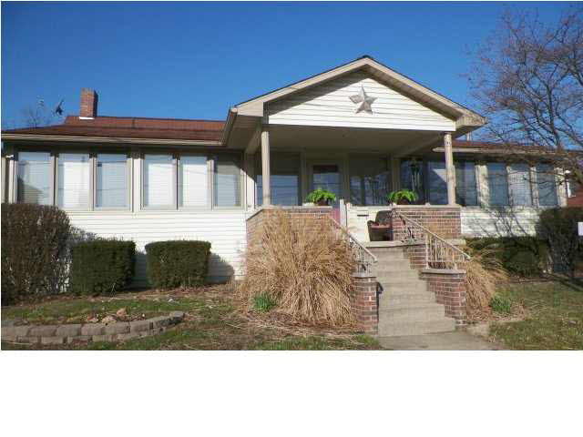 322 N Geiger St, Huntingburg, IN 47542 photo 1