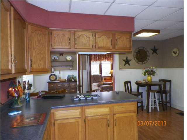 322 N Geiger St, Huntingburg, IN 47542 photo 7