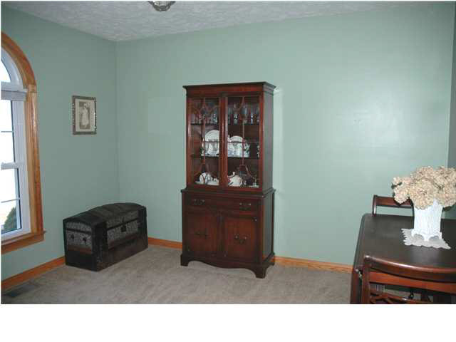 6556 S Lakeshore Ln, Huntingburg, IN 47542 photo 9