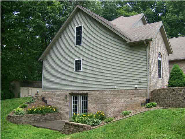 6556 S Lakeshore Ln, Huntingburg, IN 47542 photo 4