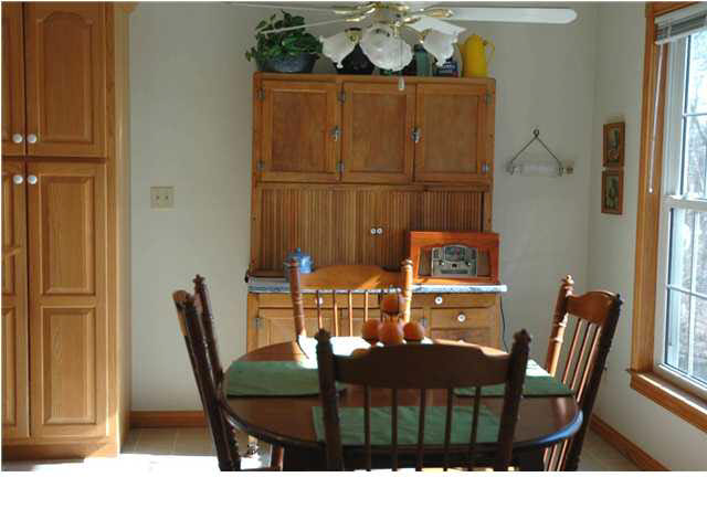 6556 S Lakeshore Ln, Huntingburg, IN 47542 photo 11