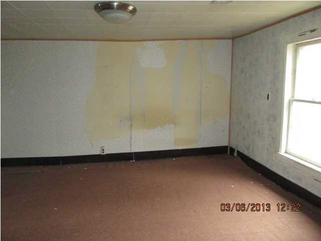 2233 Van Bibber Ave, Evansville, IN 47714 photo 5