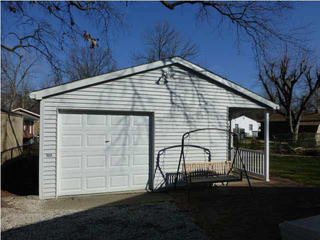 2910 Sweetser Ave, Evansville, IN 47714 photo 23