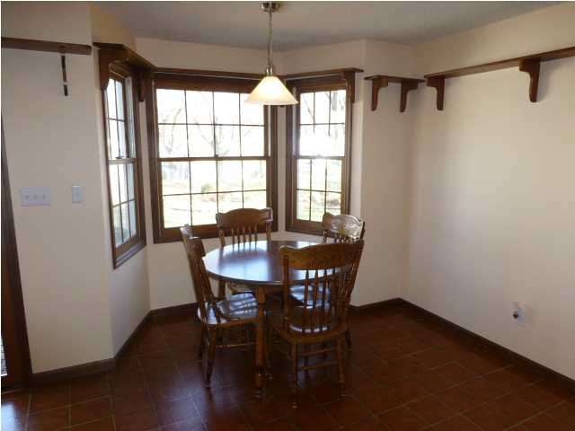 2910 Sweetser Ave, Evansville, IN 47714 photo 8