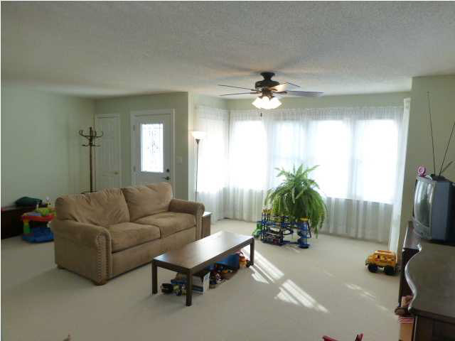 2910 Sweetser Ave, Evansville, IN 47714 photo 3
