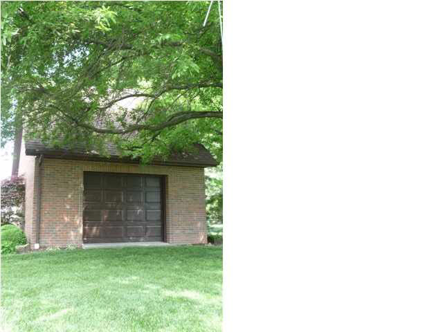 3202 Grassland Hills Rd, Jasper, IN 47546 photo 11