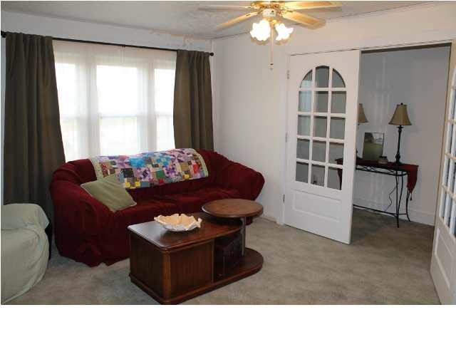 11601 E North 1st St, Loogootee, IN 47553 photo 6