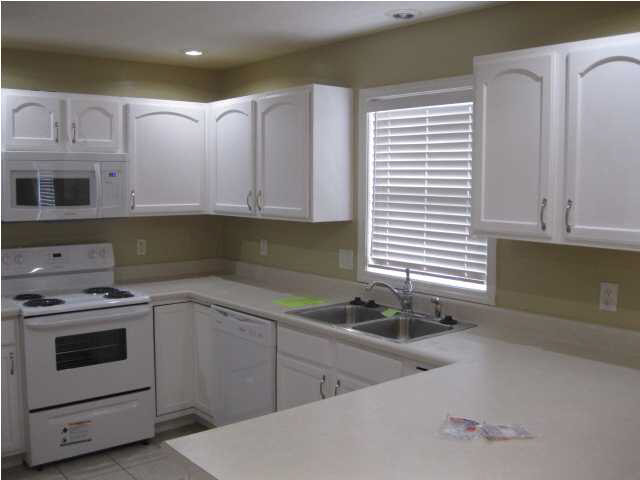 9011 Valley View Dr, Evansville, IN 47711 photo 3