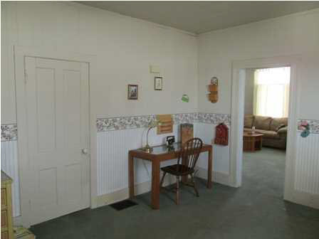 104 E Jefferson St, Winslow, IN 47598 photo 7