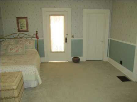 104 E Jefferson St, Winslow, IN 47598 photo 4