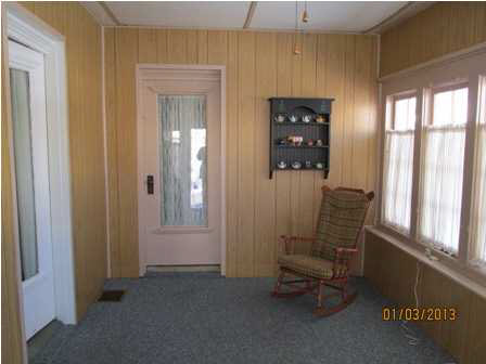 104 E Jefferson St, Winslow, IN 47598 photo 5