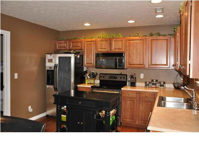 6220 Kevin Ct, Newburgh, IN 47630 photo 13