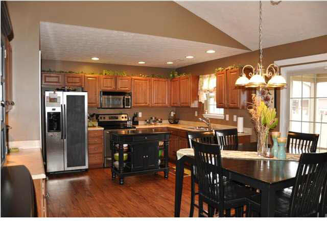 6220 Kevin Ct, Newburgh, IN 47630 photo 12