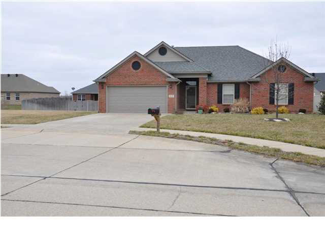 6220 Kevin Ct, Newburgh, IN 47630 photo 1