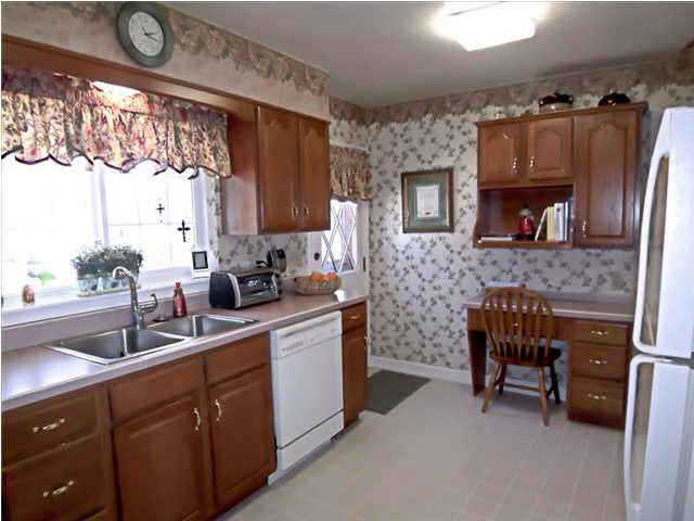 100 S Spring St, Evansville, IN 47714 photo 8