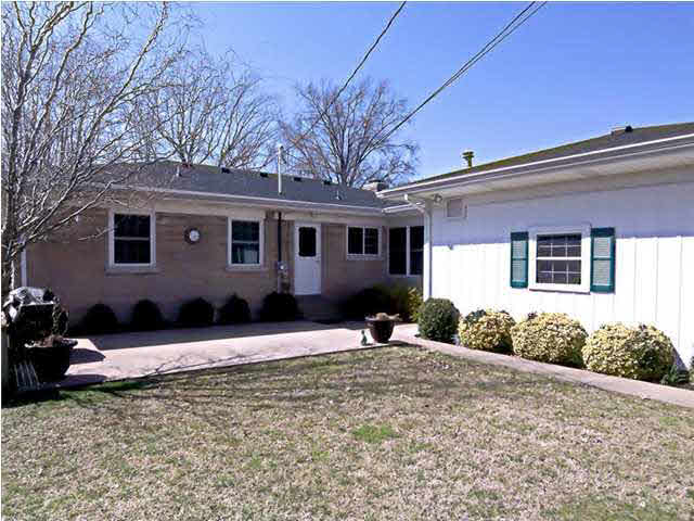 100 S Spring St, Evansville, IN 47714 photo 9