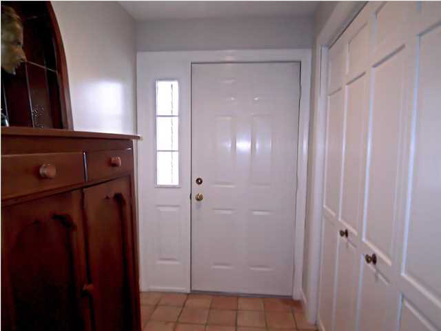 2301 Schlensker Rd, Evansville, IN 47725 photo 3