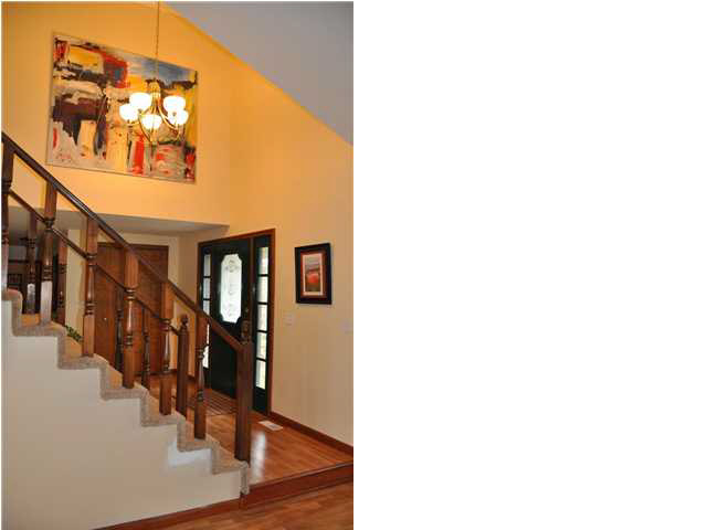 5455 Esche Dr, Newburgh, IN 47630 photo 2
