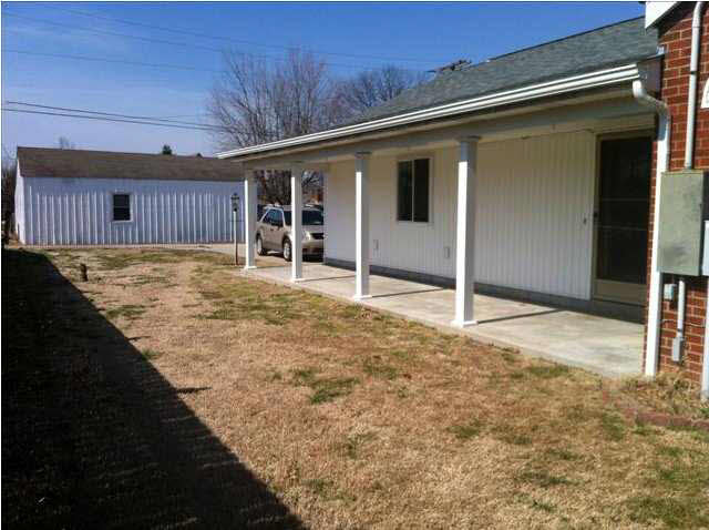 203 S Walters St, Fort Branch, IN 47648 photo 7